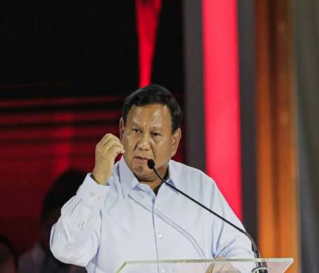 Prabowo Subianto tak menyalahkan masyarakat mengambil uang dari politisi atau partai politik (foto/int)